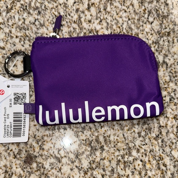 Clippable Card Pouch - Picture 1 of 5